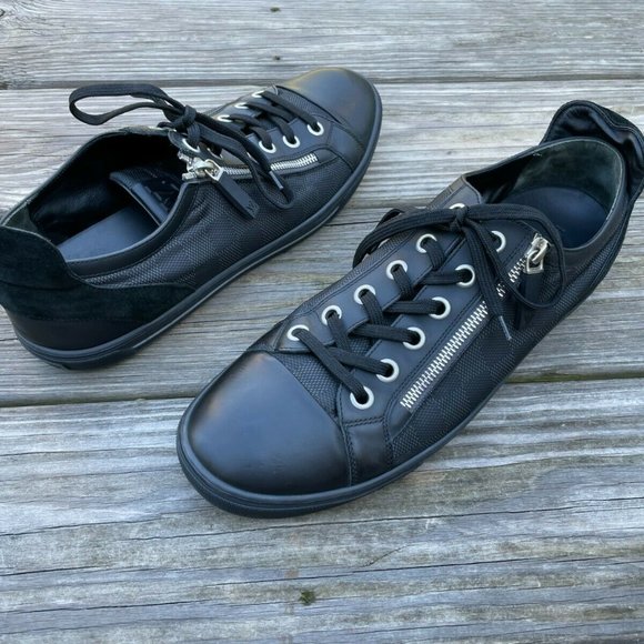 Louis Vuitton Other - Louis Vuitton Men Sneaker Black Lace Up Shoes Made in Italy Size 9 Authentic LV